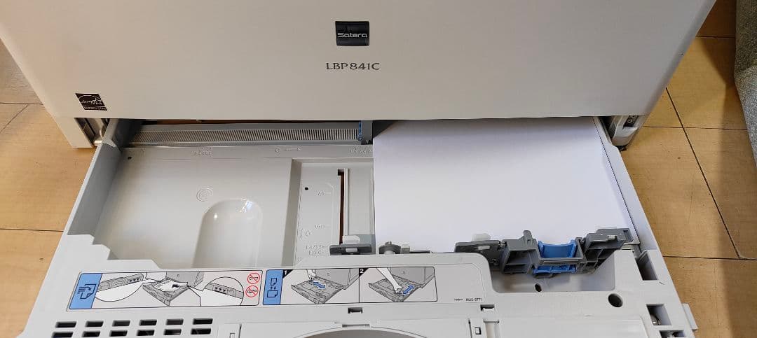 キヤノン Satera LBP841C