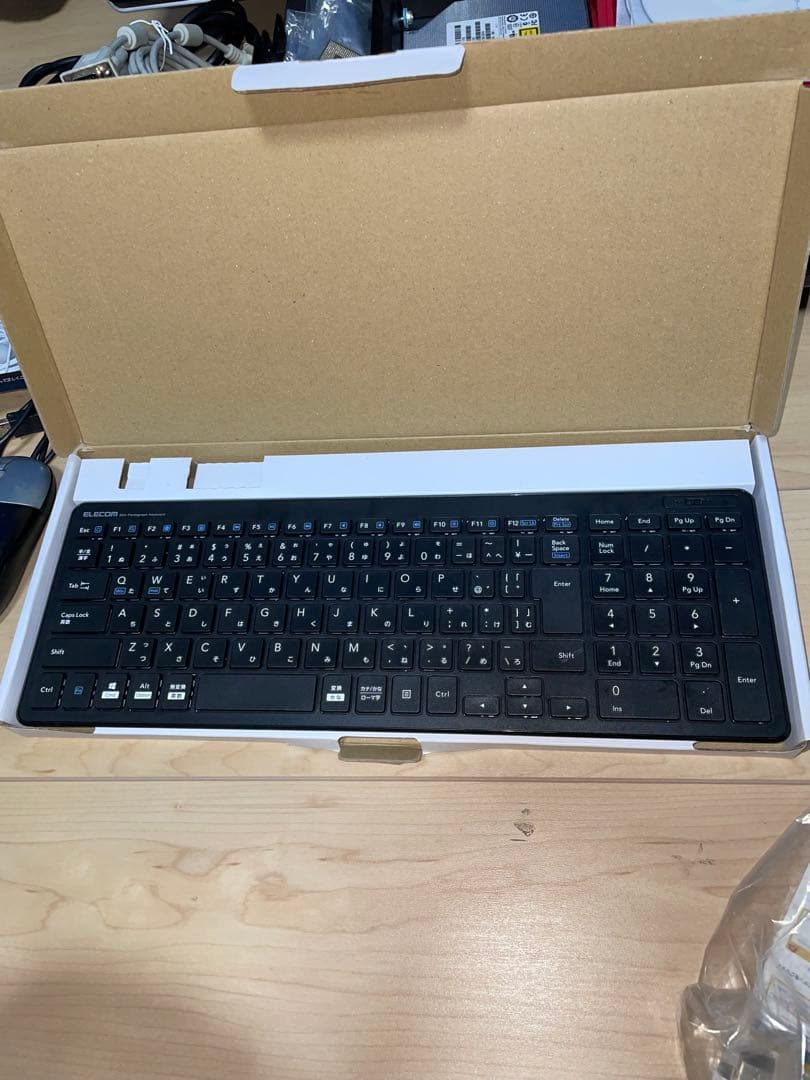 HP8100 デスクトップ　PC モニター　おまけcorei7 gtx750ti