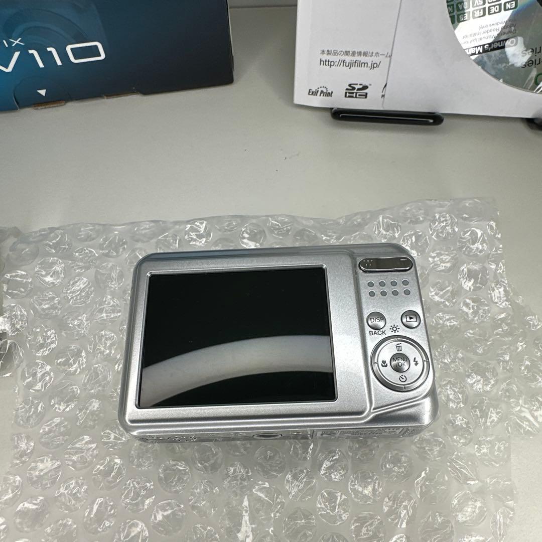 FUJIFILM FINEPIX AV110 シルバー
