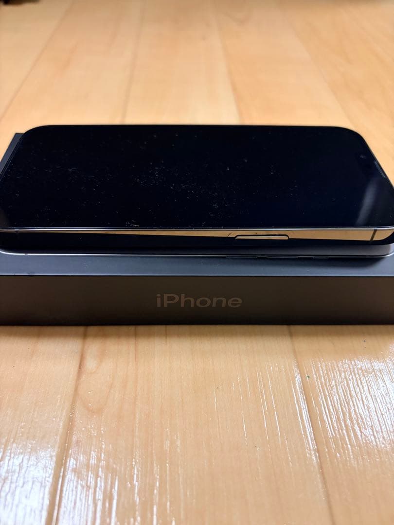 iPhone 13 Pro 256gb グラファイト 本体　バッテリー100%