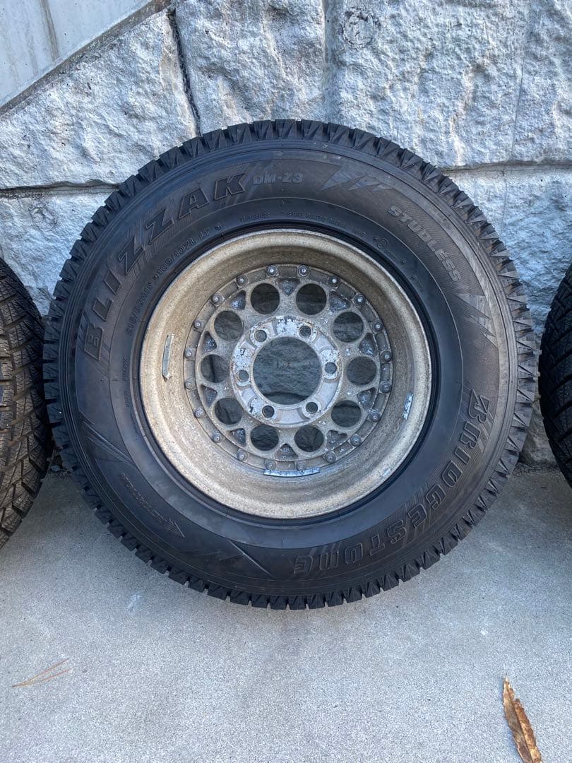 ランクル40　215/80R15 スタッドレス ホイール 4本セット ブリザック