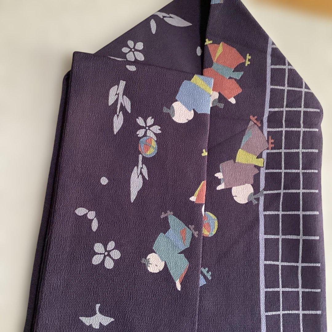 ほぼ未使用品　九寸名古屋帯 全通　正絹縮緬地　濃紫　遊ぶ童子柄　ガード加工済