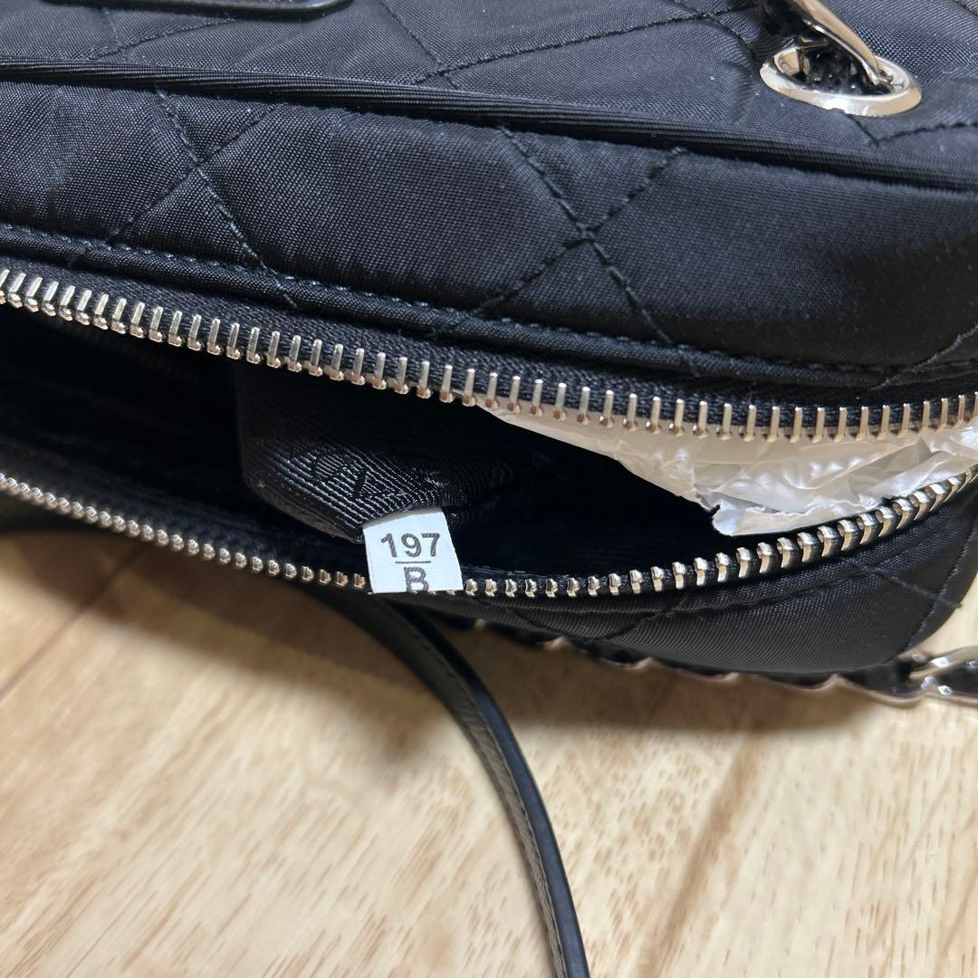 プラダPRADA キルティングナイロンショルダーバック【美品】