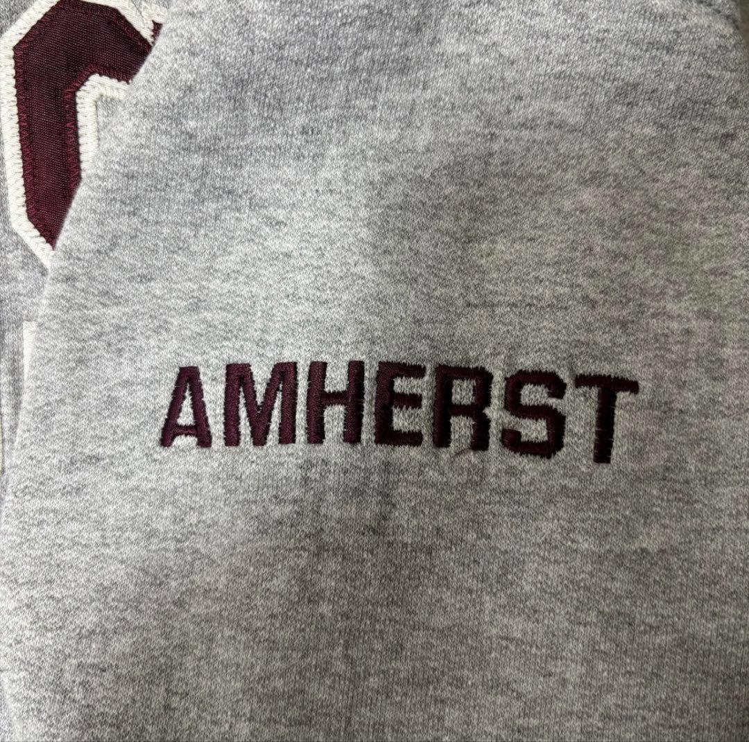 k*a様 4271/チャンピオン マサチューセッツ大学 カレッジ刺繍ロゴ スウェ