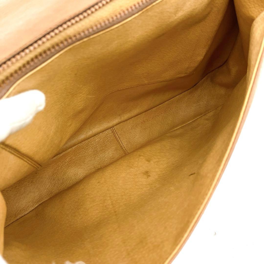 【GUCCI】ショルダーバッグ　マーモント　GG金具　ライトブラウン