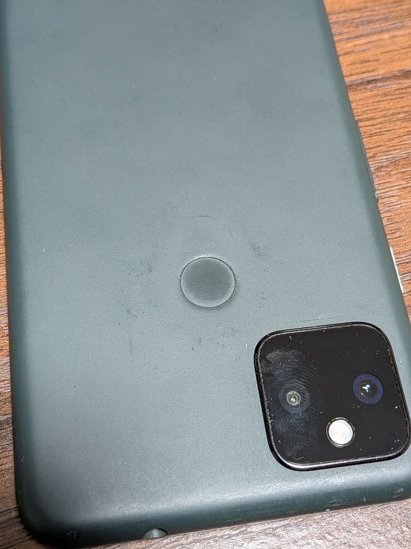 Google Pixel 5a ブラック ひび割れあり