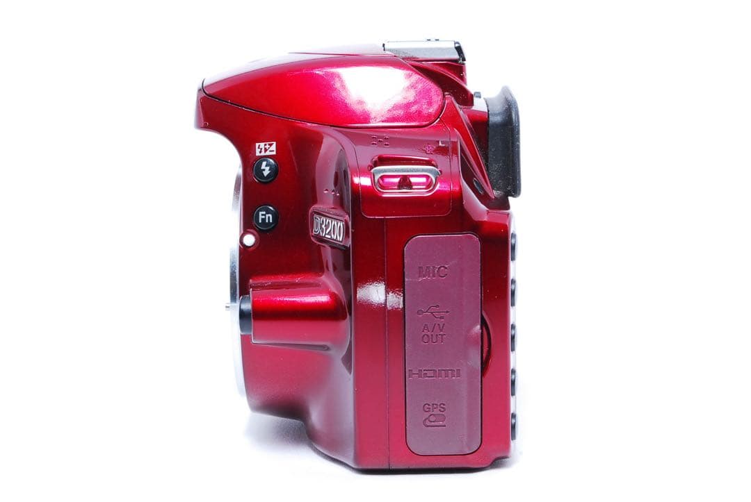 人気カラー◆Nikon D3200◆一眼レフカメラ◆手振れ補正搭載◆すぐ使える◆