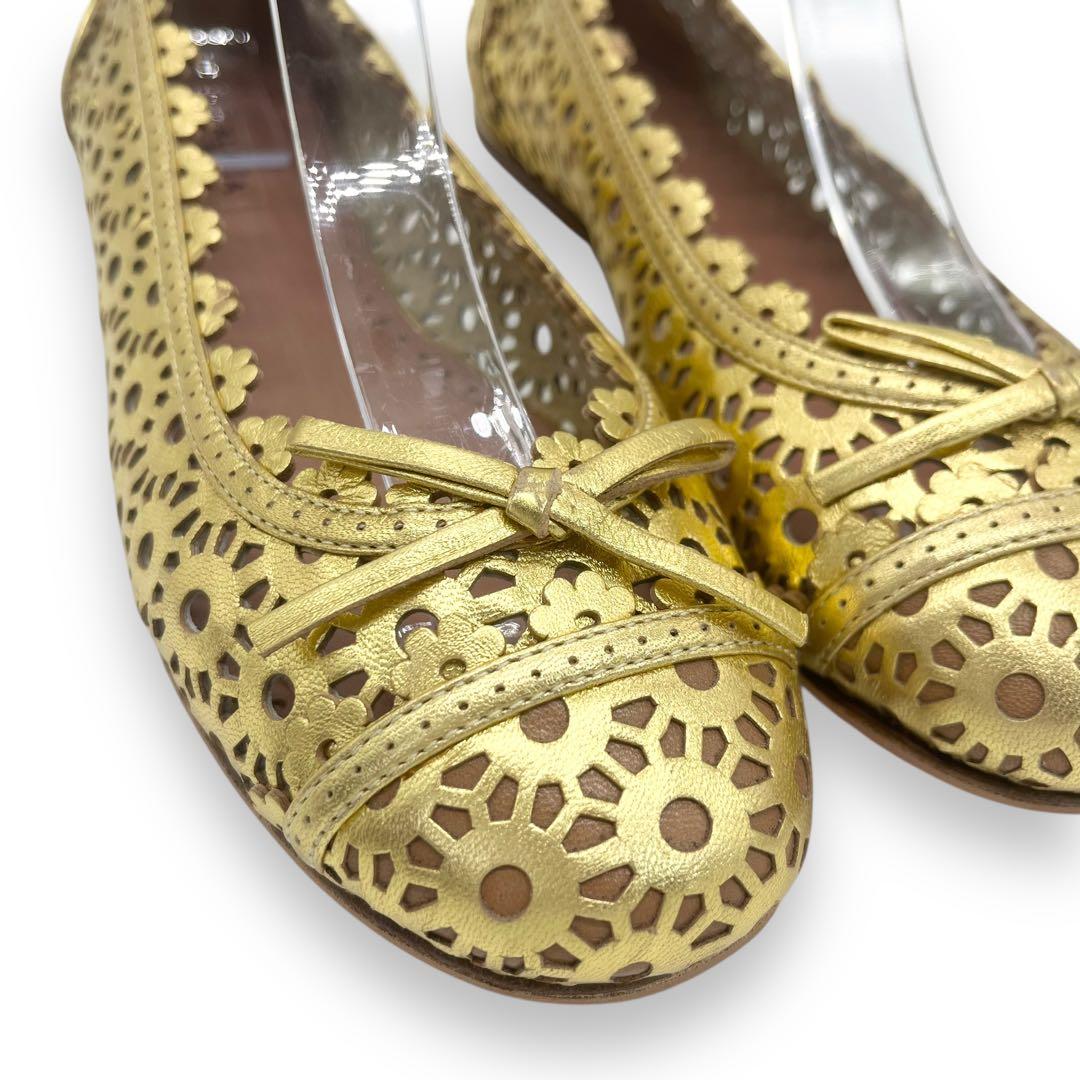 未使用■アライア　カットワーク　フラットシューズ　ゴールド　リボン　レザー　35