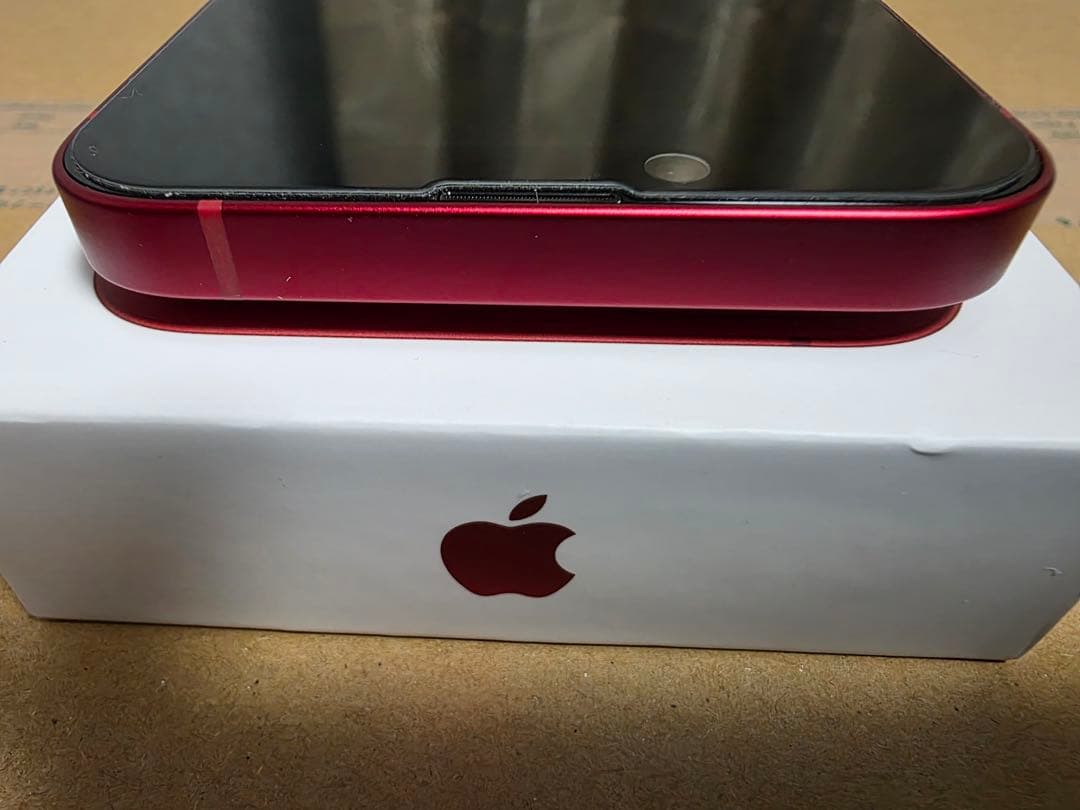 ほぼ新品 Apple iPhone 13 256GB PRODUCT(RED)