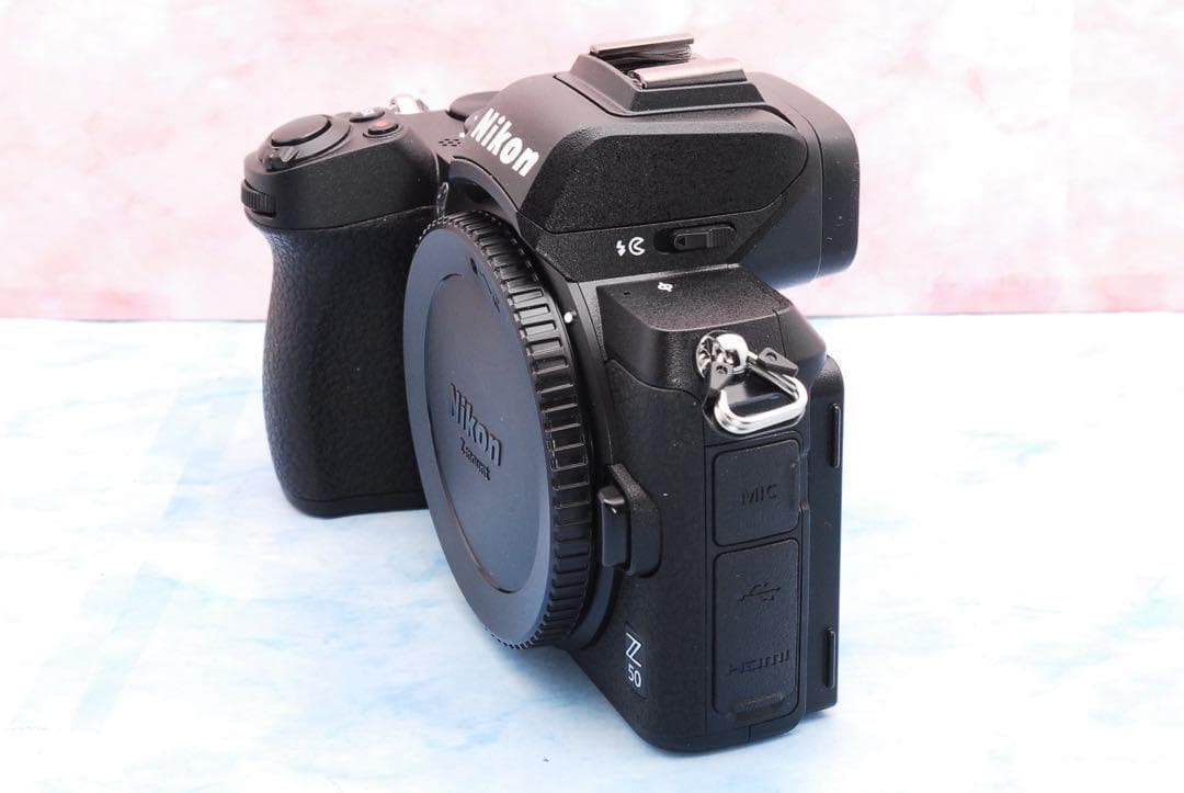 Nikon Z50☆S数僅か70回☆ミラーレス☆軽量＆コンパクト☆極美品