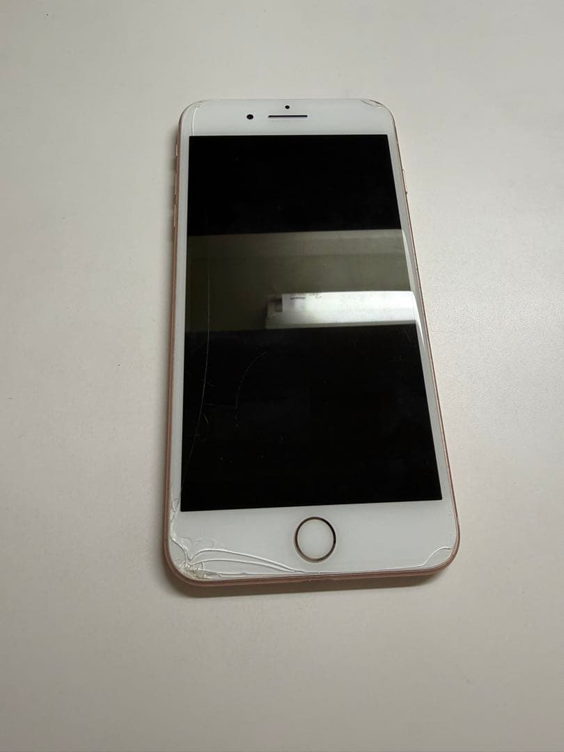 Apple iPhone 8 Plus ゴールド 本体