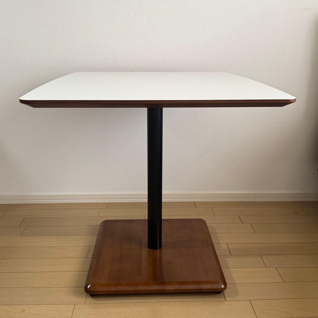 【カリモク60】カフェテーブル