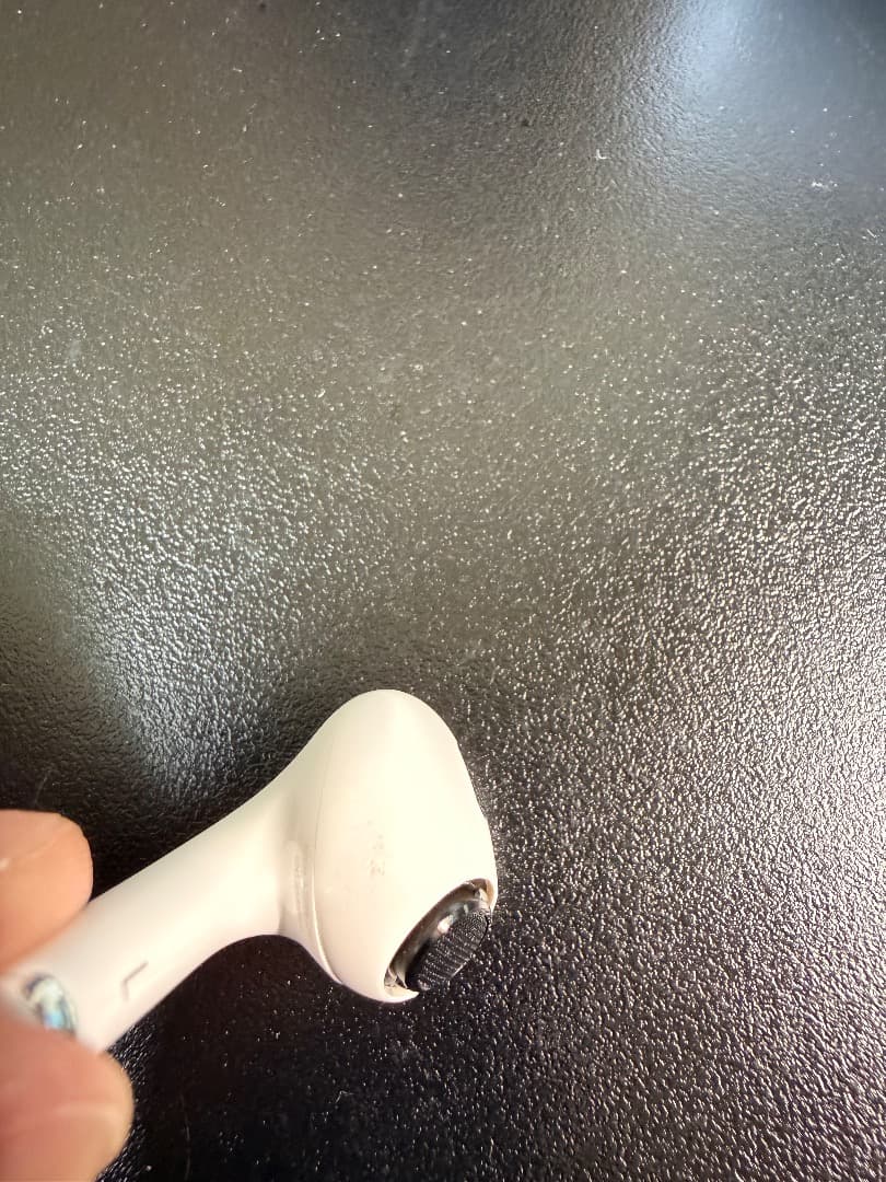 AirPods Pro 2 本体 lightning充電ケース付き(刻印あり)