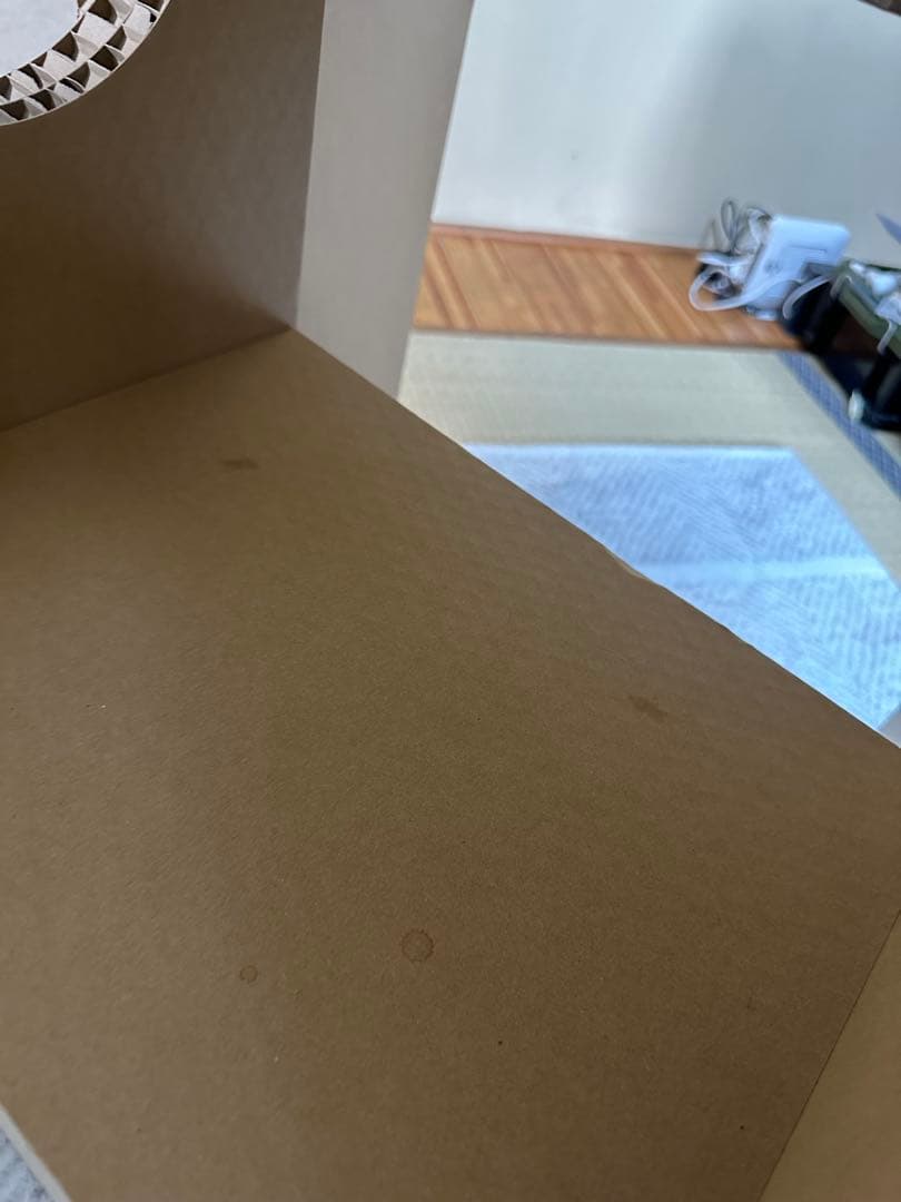 【美品特価‼︎】　東濃コアー　にゃんぐるタワー　(日本製ダンボールキャットタワー)