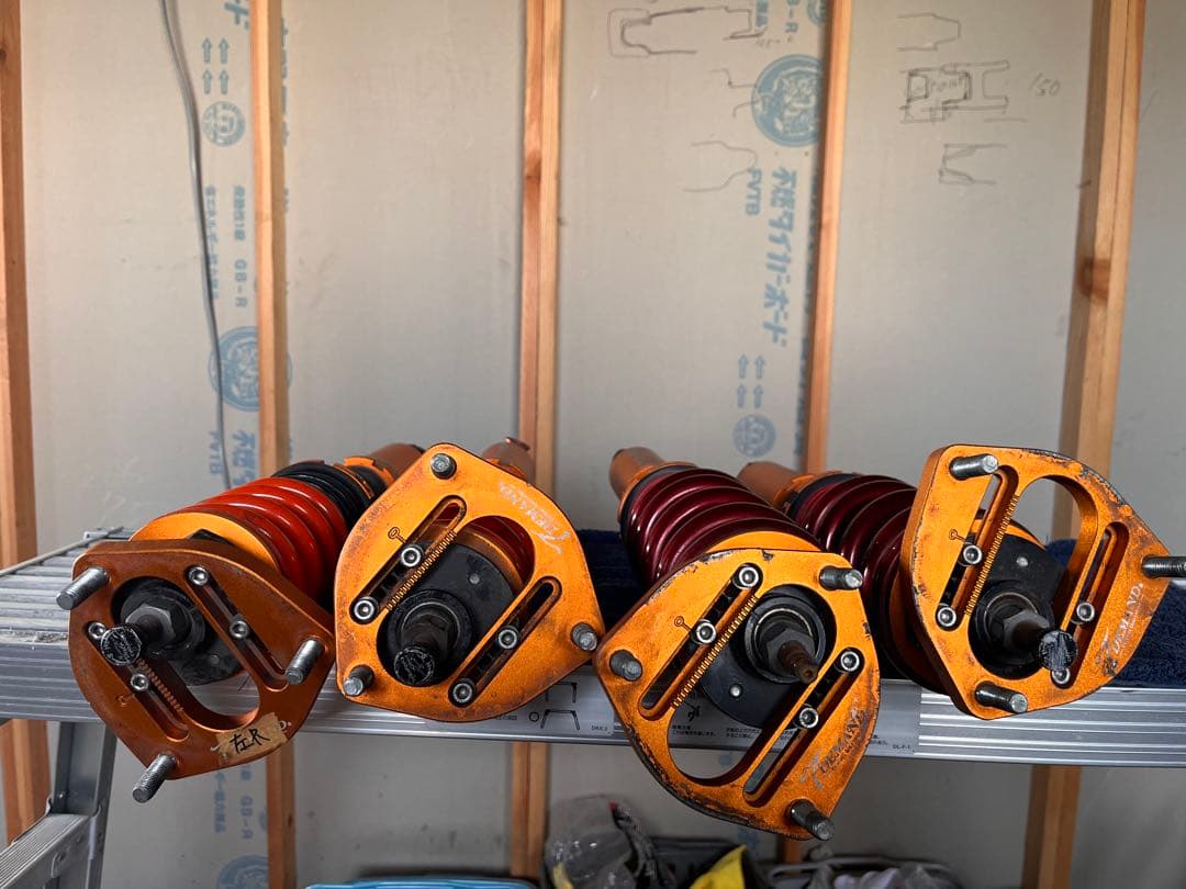 セルシオ　車高調　t-demand 80キロスペック