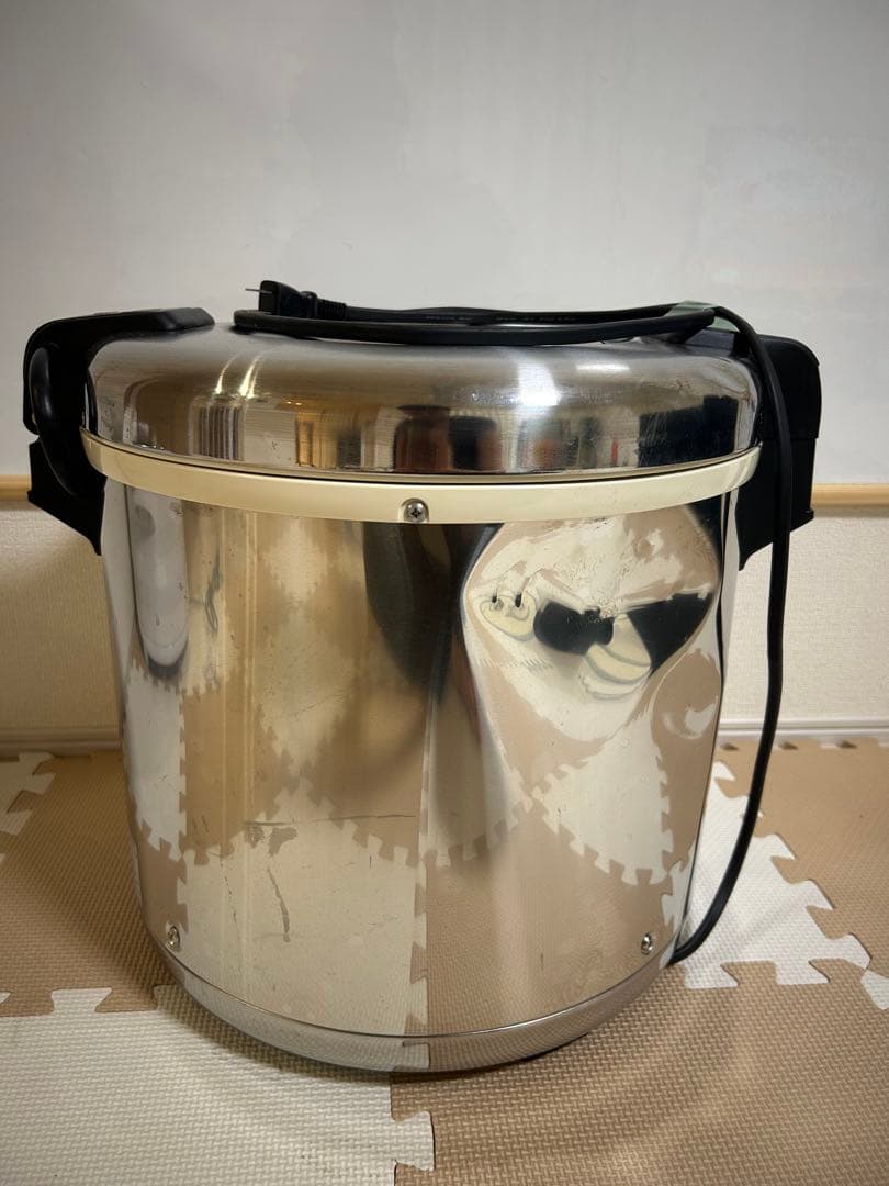 象印　ZOJIRUSHI　業務用　保温ジャー　４升　飲食店　THS-C80A