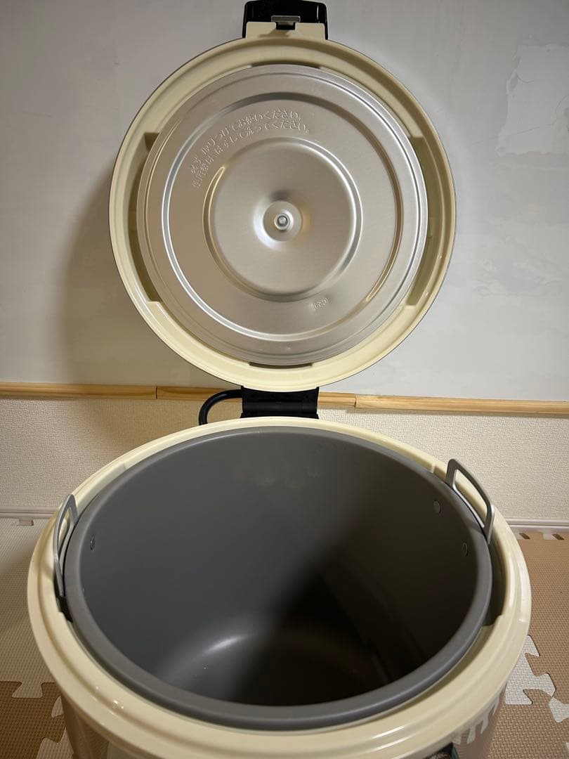 象印　ZOJIRUSHI　業務用　保温ジャー　４升　飲食店　THS-C80A