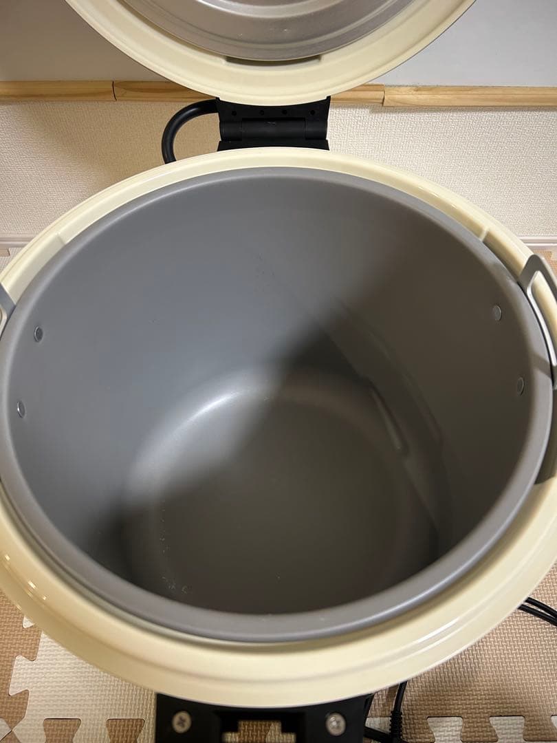 象印　ZOJIRUSHI　業務用　保温ジャー　４升　飲食店　THS-C80A