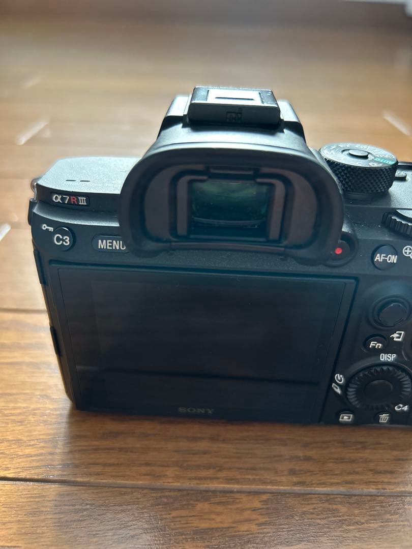 人気　SONYフルサイズミラーレス一眼α7RⅢ