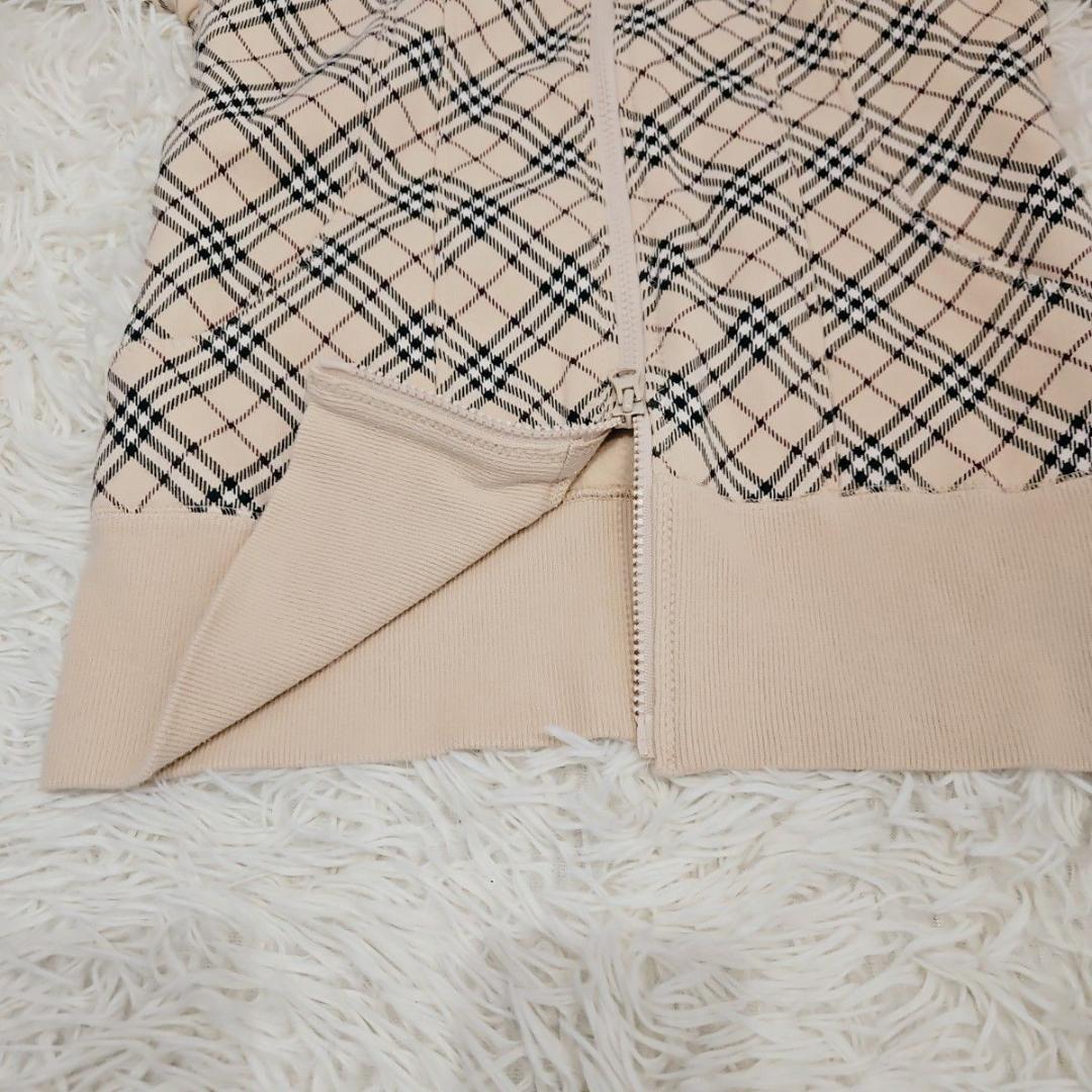 バーバリーブルーレーベル トラックジャケット M ノバチェック ホースロゴ　刺繍