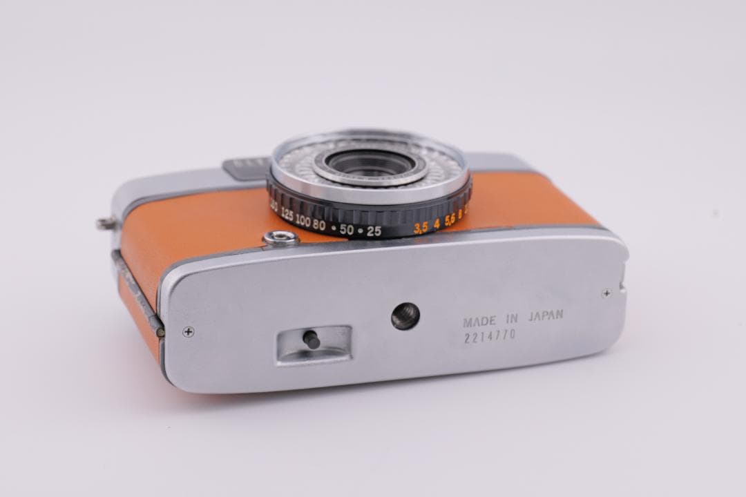 フィルムカメラ Olympus PEN EE-2