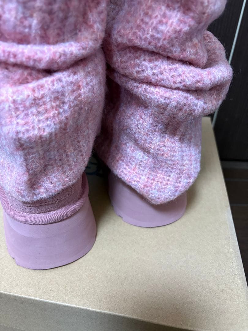 新品未使用！UGG ピンクムートンブーツ ニットカバー付き25cm 希少！