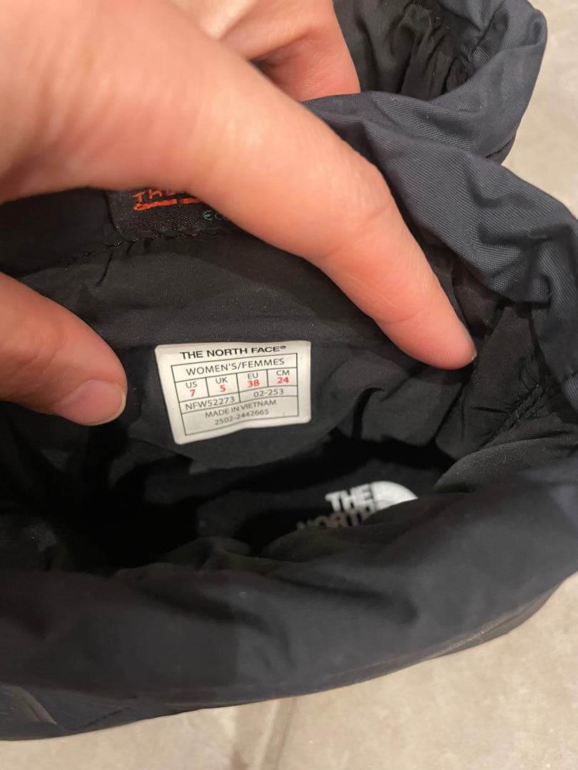 THE NORTH FACE ヌプシ ウォータープルーフ VIII ショート
