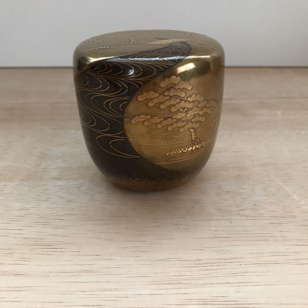 茶道具　金地住吉蒔絵　(内銀地)    棗　荒井正春作