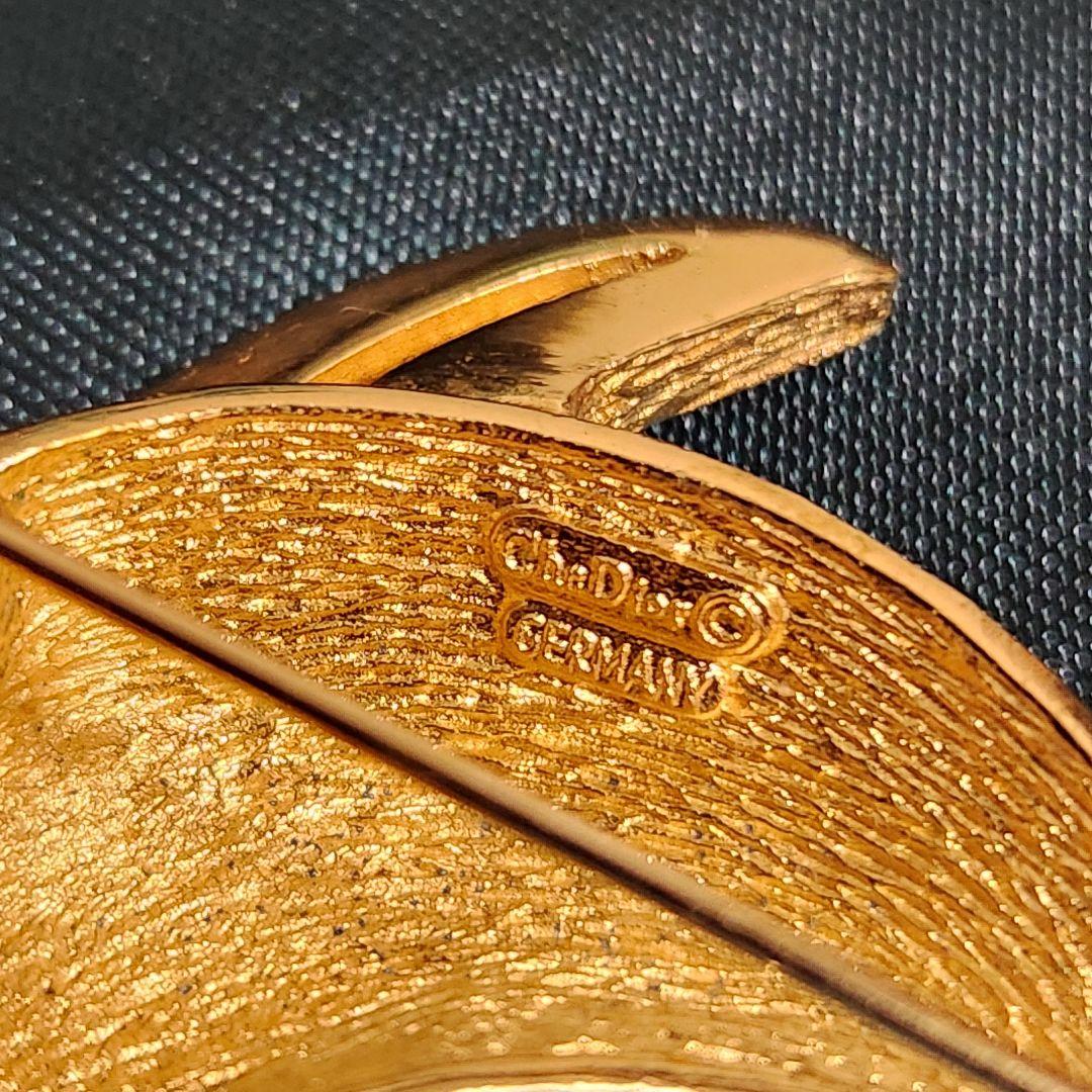 Tanishipi様検討中クリスチャン ディオール ドルフィン イルカ　ブローチ