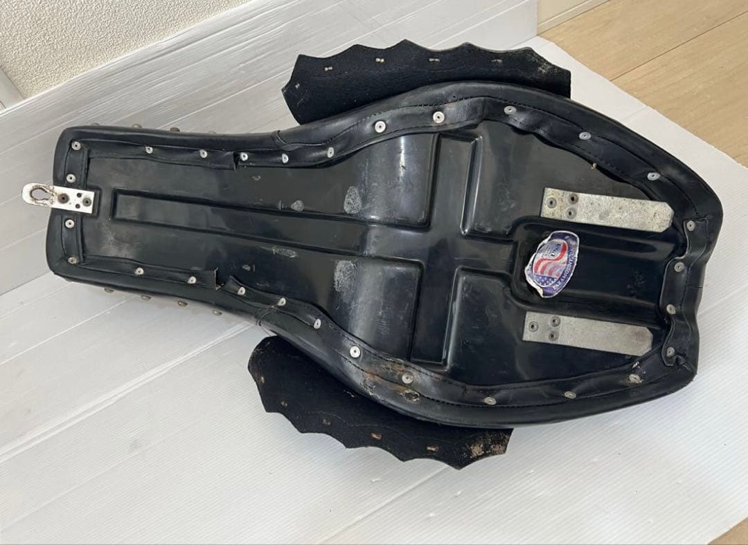 ショベル用4速フレーム用サドルマン当時物シート