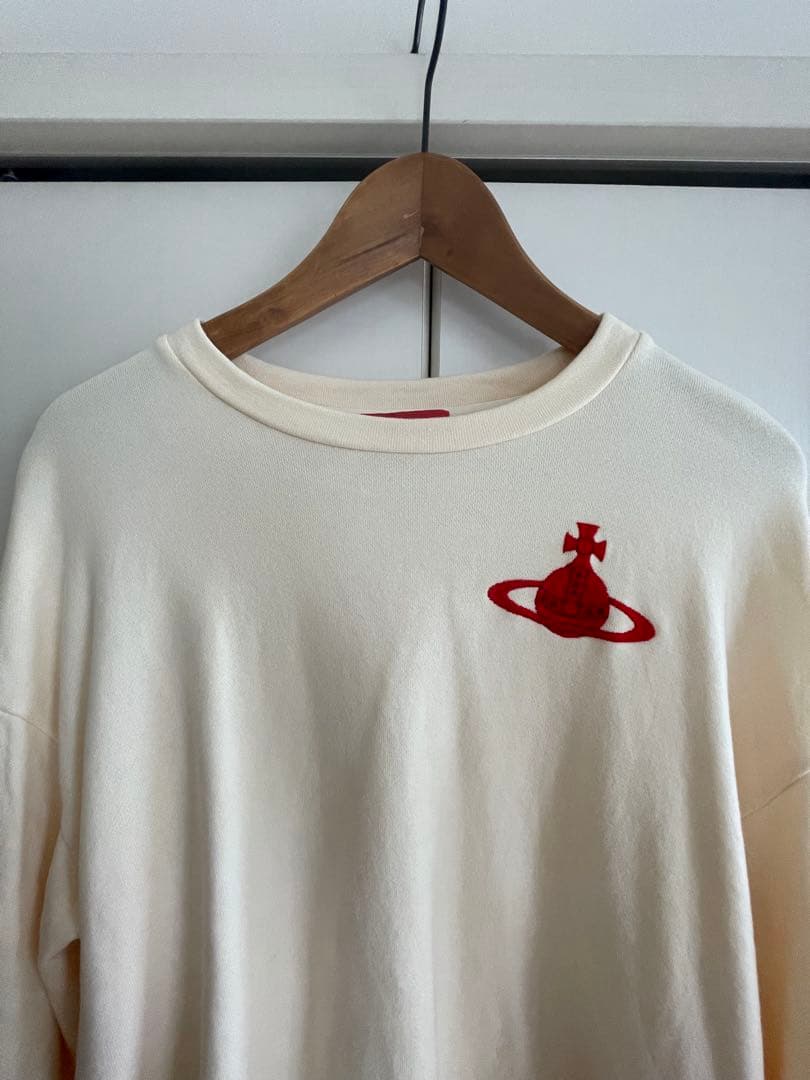 ヴィヴィアンウエストウッド モチーフ トレーナー クリーム色 正規店 00