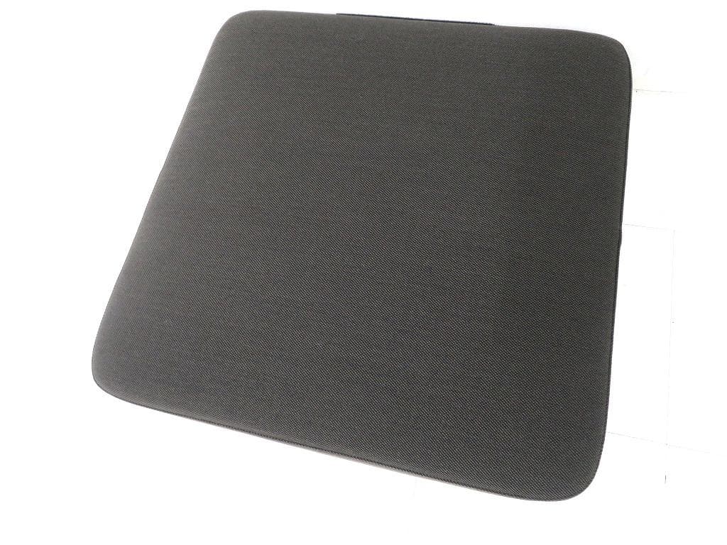 新品　カリモクニュースタンダード　キャストール　ソファ　クッション　クヴァドラ