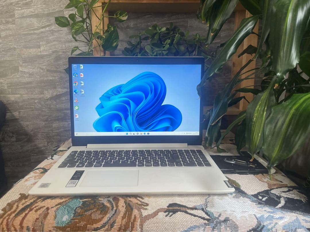 Core i5 Lenovoレノボ ノートパソコン　Windows11