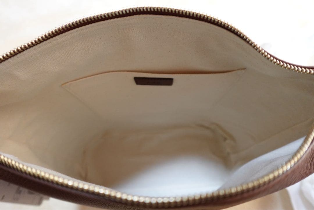 A.P.C. アーペーセー　ブラウンレザーショルダーバッグ