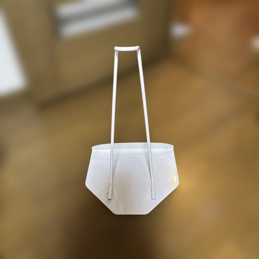 Makita turbo 60 充電式クリーナーアイボリー　スチールスタンド付き