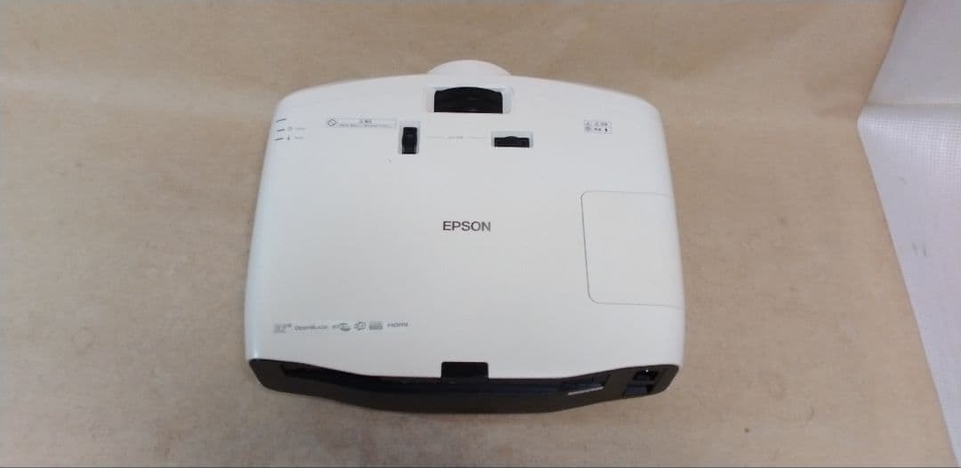 epson TW8200W 2400ルーメン ランプ使用時間294h