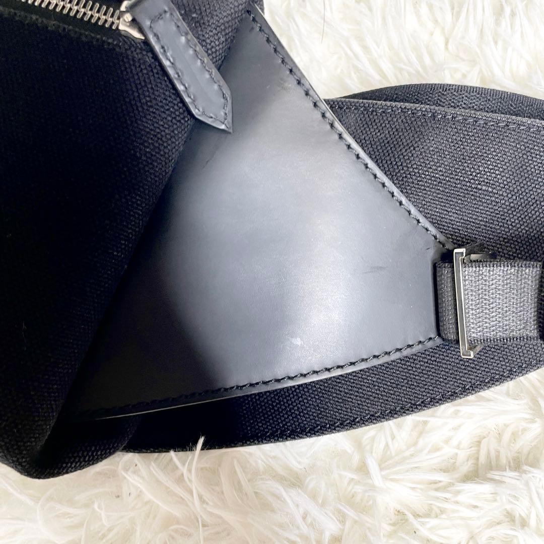 【美品】バレンシアガ ネオリフト ウエストポーチ キャンバス レザー 黒