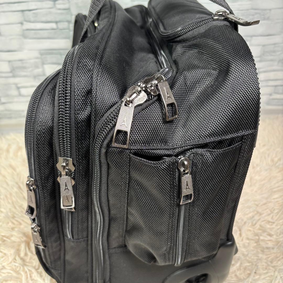 極美品　Travelpro トラベルプロ　FlightCrew 5 小型キャリー