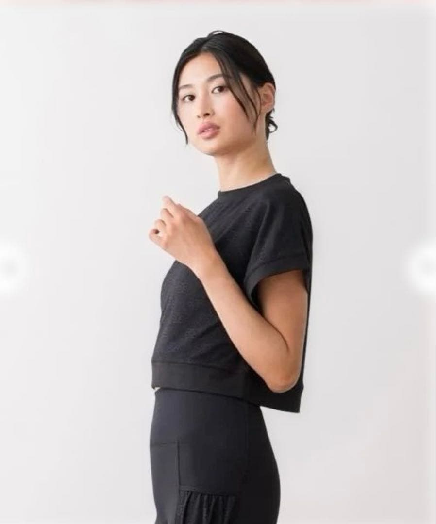 スカーラ　ブラトップ付きフラワーレーストップス　ブラック　S