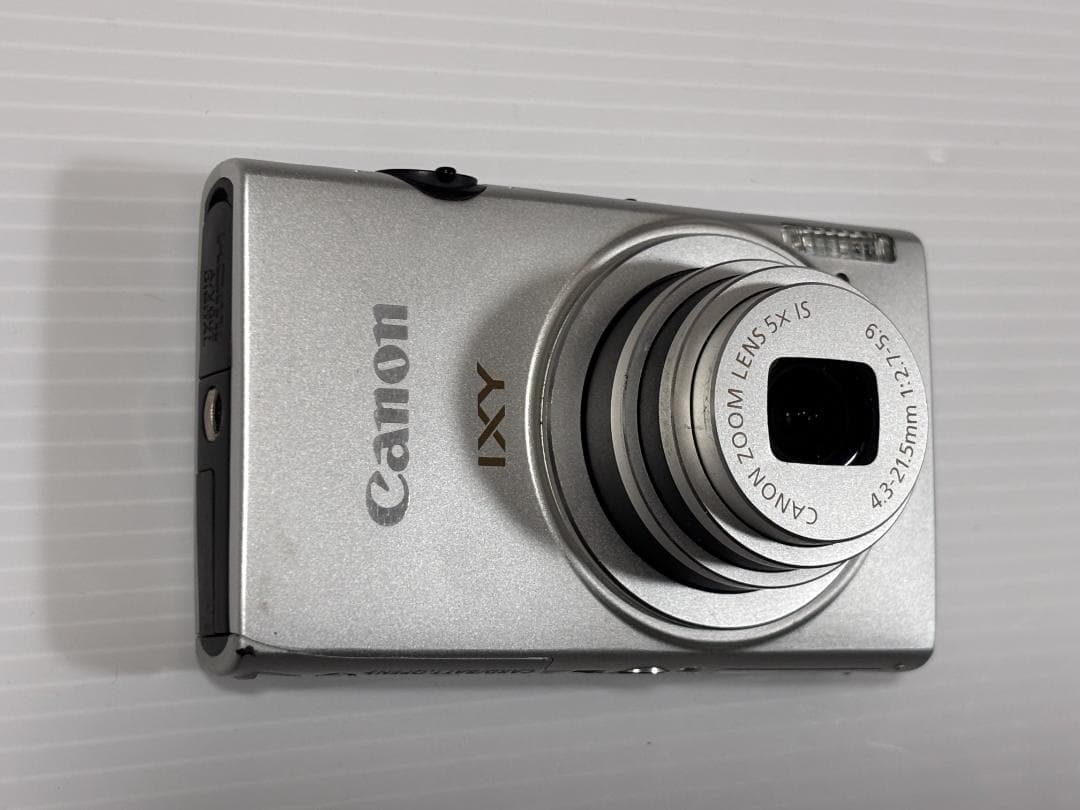 デジタルカメラ canon IXY 220F