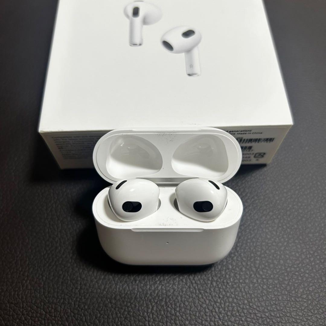 Apple AirPods 第3世代 本体 充電ケース付き