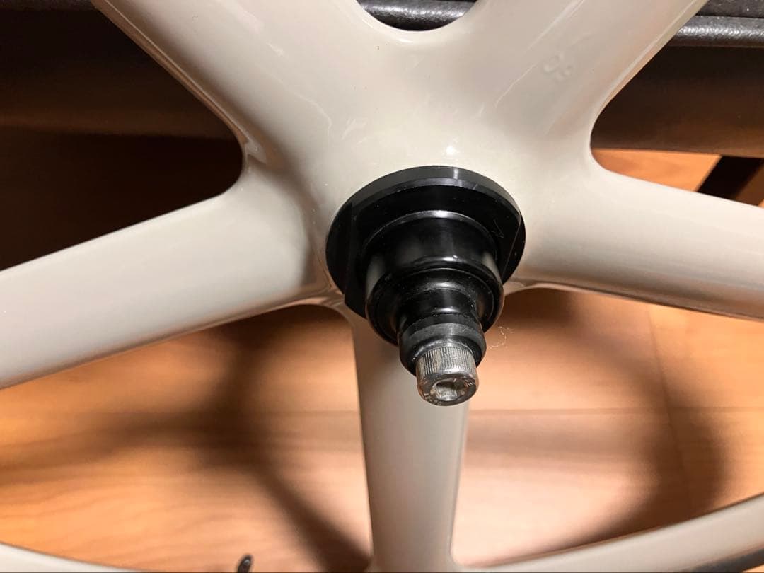 AEROSPOKE エアロスポーク フロント 700C ピスト バトンホイール