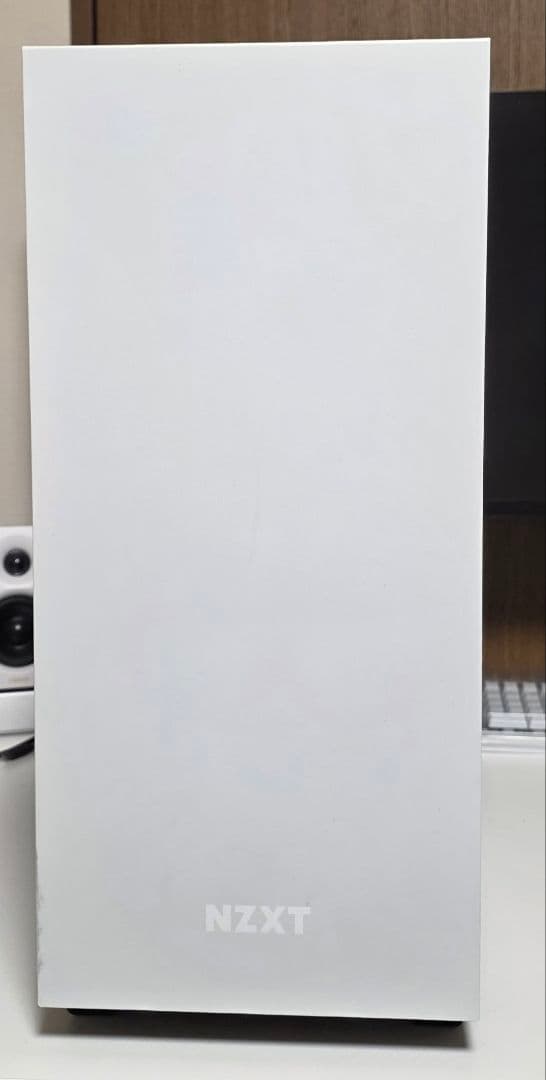 NZXT H700 CA-H700B-W1 ブラック/ホワイト