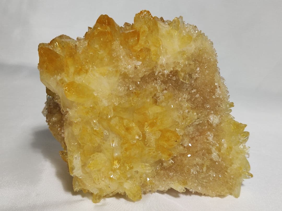 パワーストーン　天然石　原石　シトリン(黄水晶)　1,026g　No.735