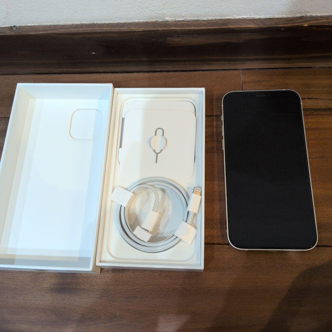 Apple iPhone 12 ホワイト 64GB 美品　SIMフリー