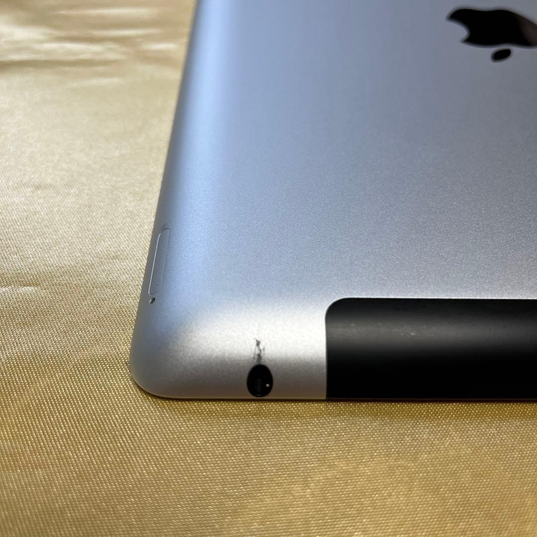 iPad 第3世代　64GB シルバー　Wi-Fi 30ピンduckケーブル