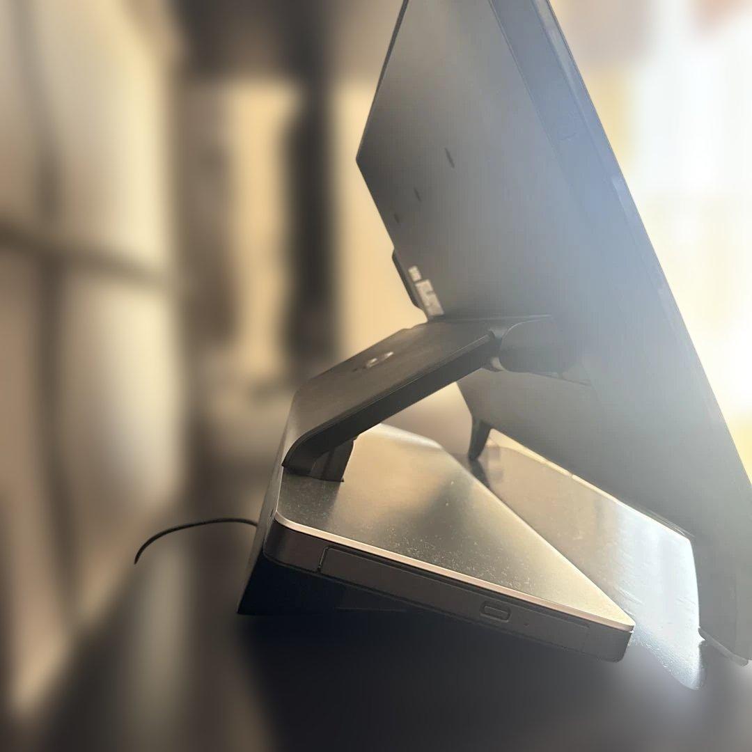 富士通　パソコン　デスクトップ　ESPRIMO WH53/S