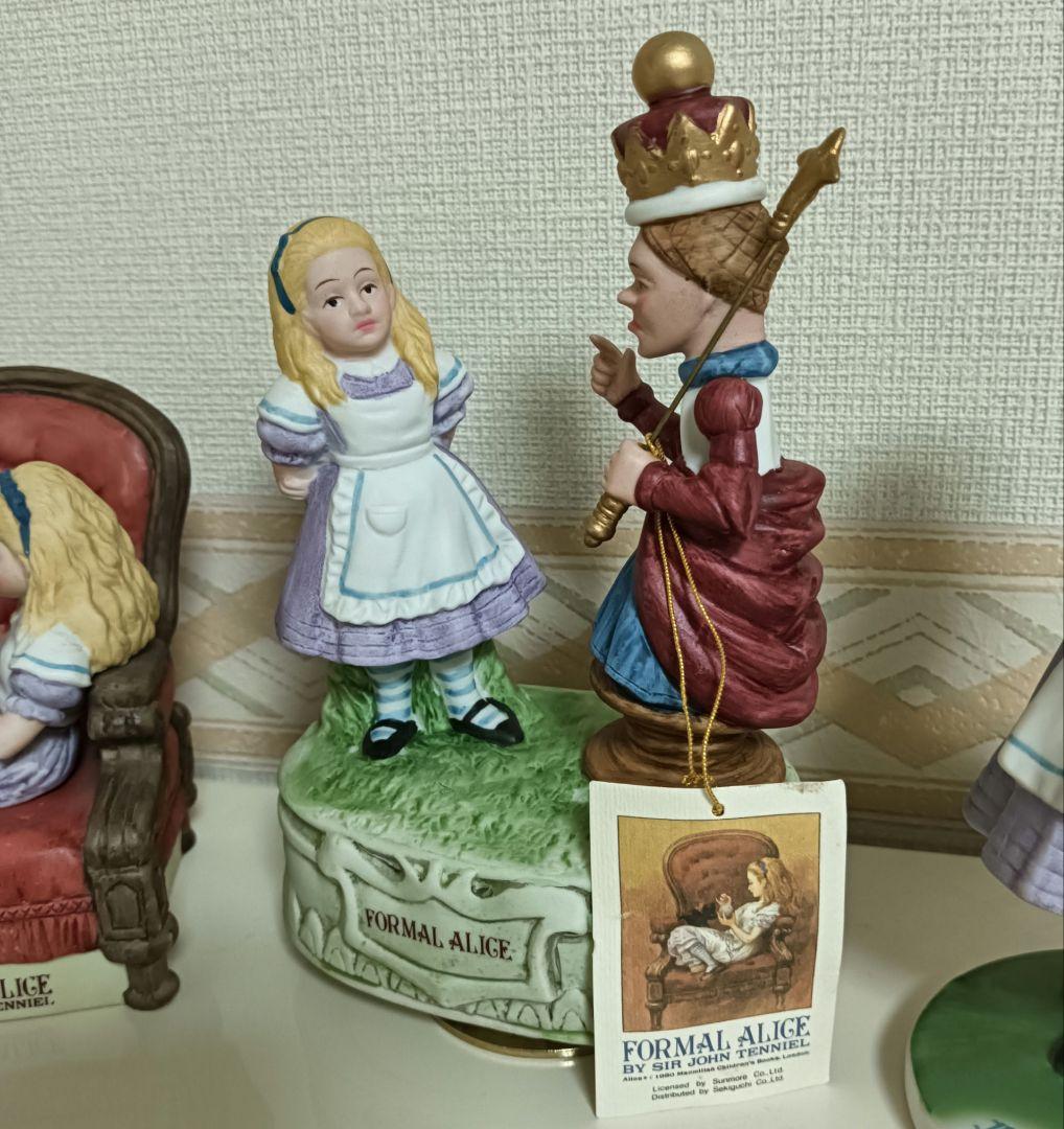 【希少品】不思議の国のアリス　陶器製フィギュア＆オルゴール　5品