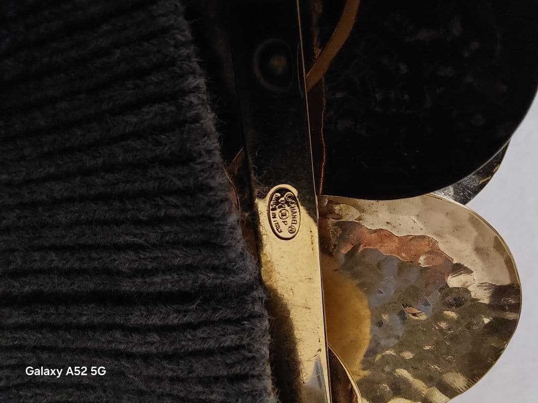 CHANEL アイボリーフラワーブローチ