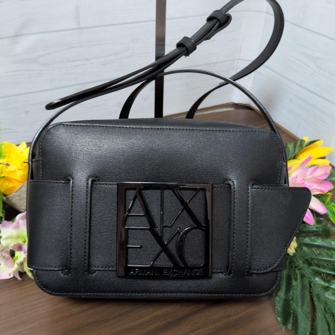 ARMANI EXCHANGE　スクエアロゴバックルショルダーバック　極美品